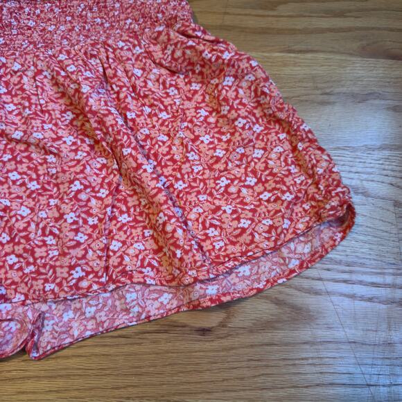 Aerie Smocked Ditsy Red Flowy Floral Shorts High-Waisted Size XL - Picture 4 of 7